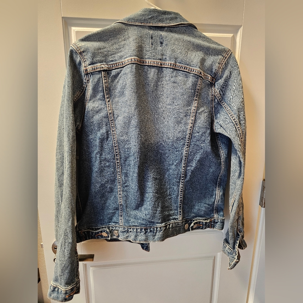 Set Of 2 Gap Jean Jackets! - Picture 3 of 10